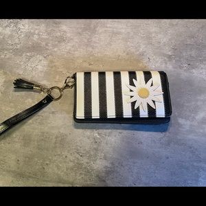 Safe Keeper RFID Blocker Wristlet/Wallet Daisy/Black & White Striped Design